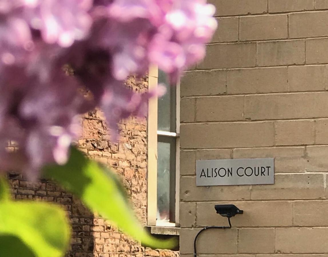 Апартаменты Alison Court Бристоль Экстерьер фото
